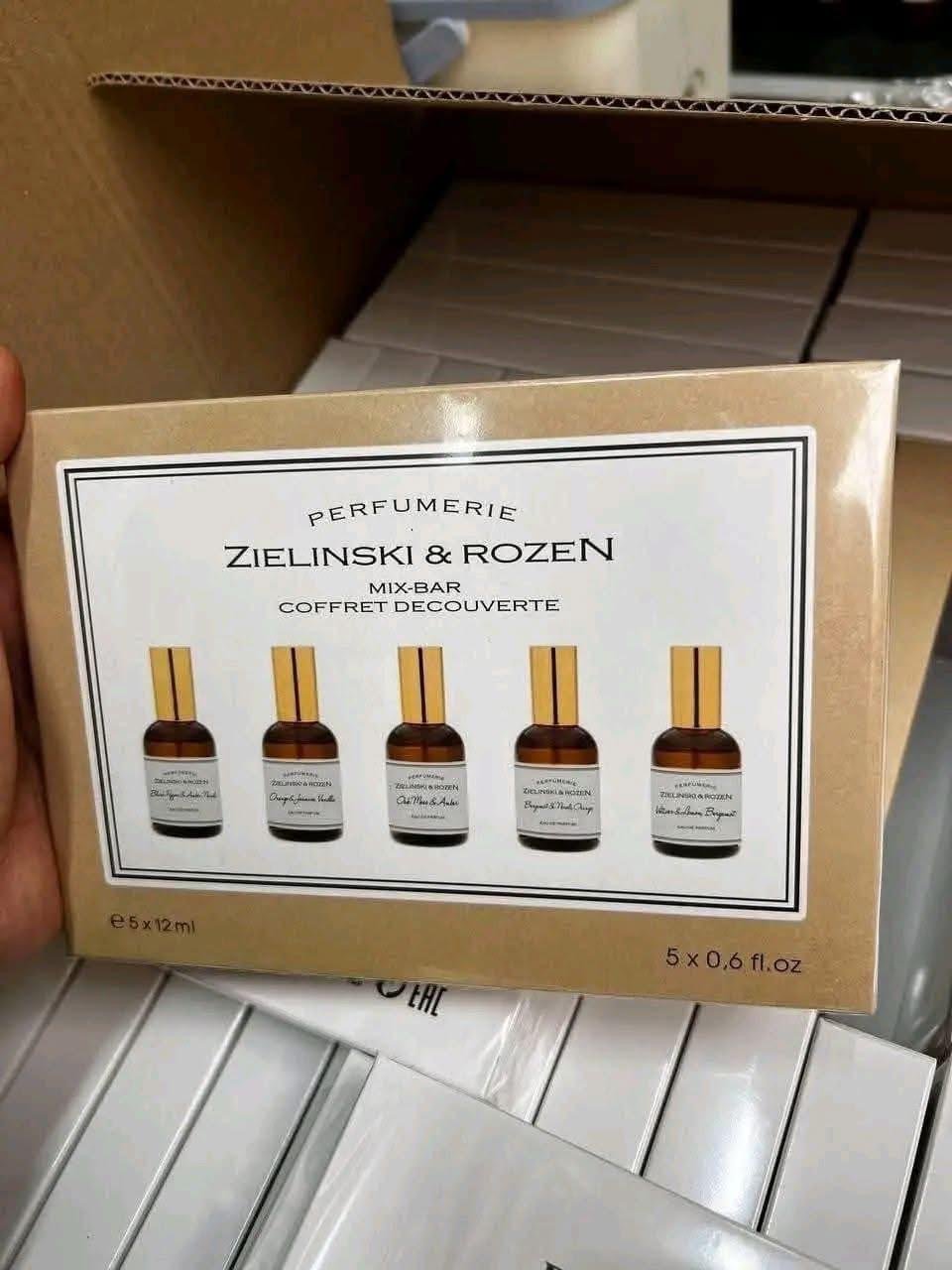 b1ca6a4b-3714-43cb-933a-69d52e996a9b